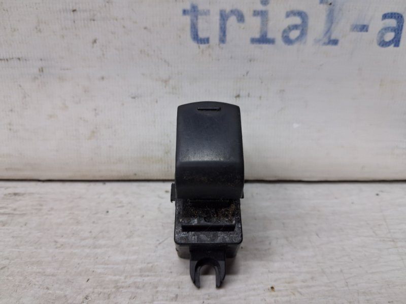 Кнопка стеклоподъемника Nissan Qashqai J10 2.0 БЕНЗИН MR20DE 2006 (б/у) Киев - изображение 1