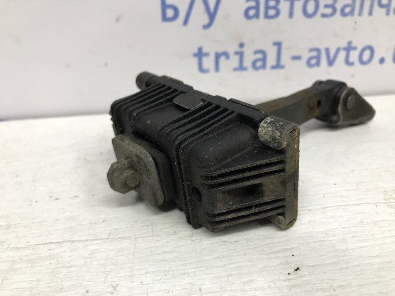 Ограничитель двери передний правый Toyota Avensis 2002-2010 6861005040 (Арт. 43060) Київ - зображення 2