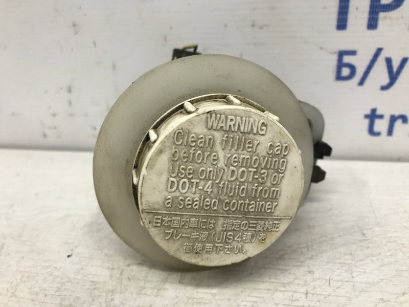 Бачок главного тормозного цилиндра Mitsubishi Outlander CU 2.4 БЕНЗИН 4G69 2003 (б/у) Київ - зображення 4