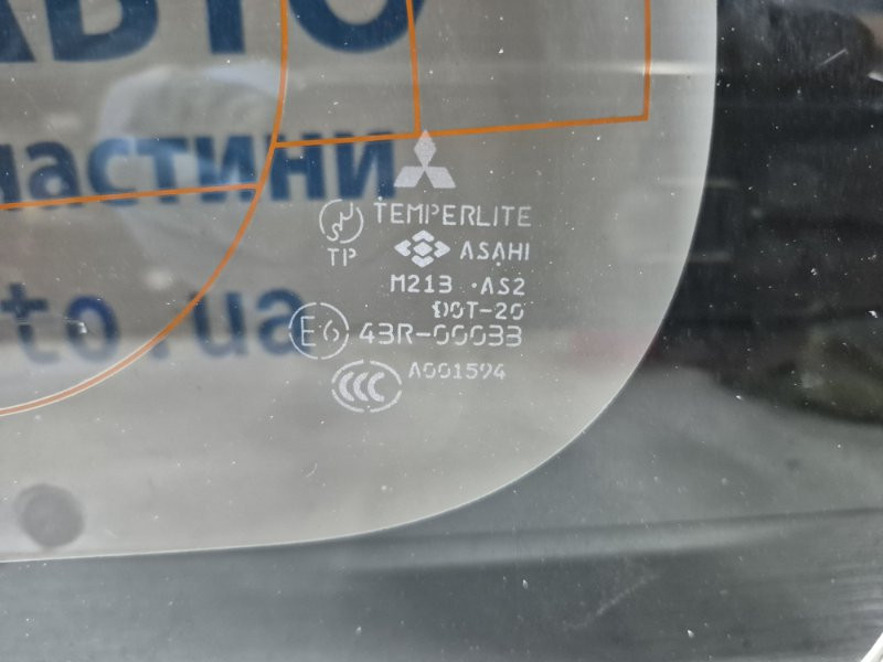 Стекло в кузов заднее левое Mitsubishi Pajero Wagon 4 3.2 ДИЗЕЛЬ 4M41 2006 (б/у) Київ - зображення 5
