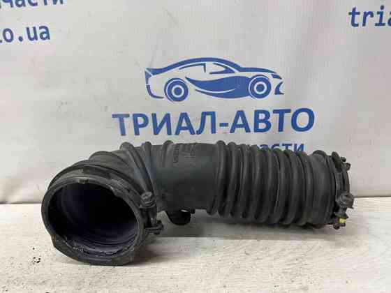Патрубок воздушного фильтра Mazda 3 2013-2019 SH0113221 (Арт. 77538) Киев
