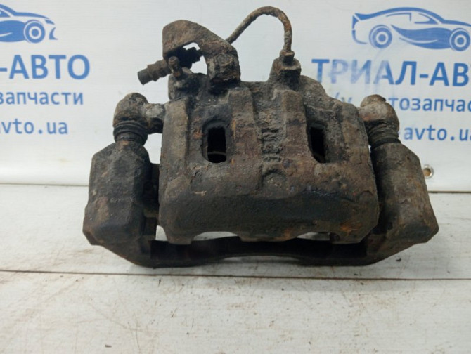 Суппорт передний левый Mitsubishi Pajero Sport K9 2.5 DIESEL 4D56 1996 (б/у) Київ - зображення 2
