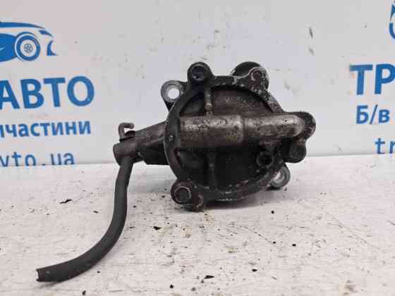 Насос вакуумный Mitsubishi Pajero Wagon 3 3.2 ДИЗЕЛЬ 4M41 1999 (б/у) Київ