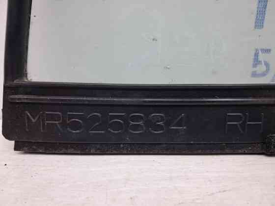 Стекло двери задней правой (форточка) Mitsubishi Lancer 2003-2009 MR525826 (Арт. 61511) Киев