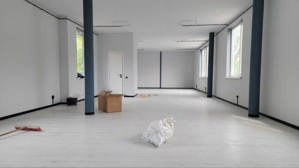 Офісно-складська будівля 240м2 біля Нової пошти просп. Повітряних сил Київ - зображення 3