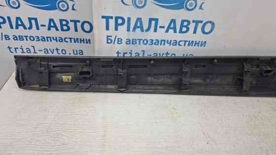 Накладка двери Renault Megane 3 1.5 DIESEL K9K 2008 перед. прав. (б/у) Київ