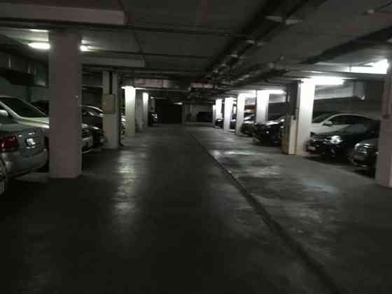ПРОДАМ паркомісце в підземному паркінгу, вул.Мишуги, 8 _ 24,5 м2 Київ