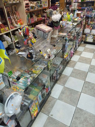 Продам прилавок стеклянный. Чернівці - зображення 1