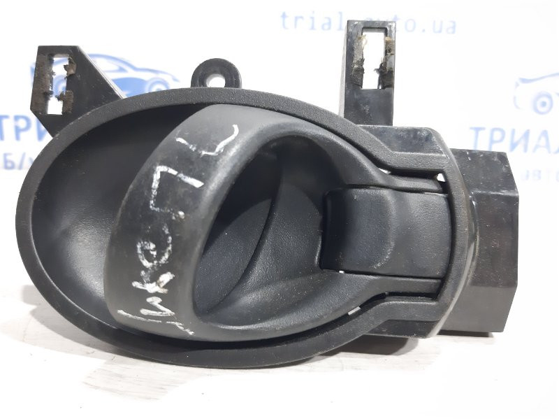 Ручка двери внутреняя передняя левая Nissan Juke F15 2010 (б/у) Киев - изображение 1