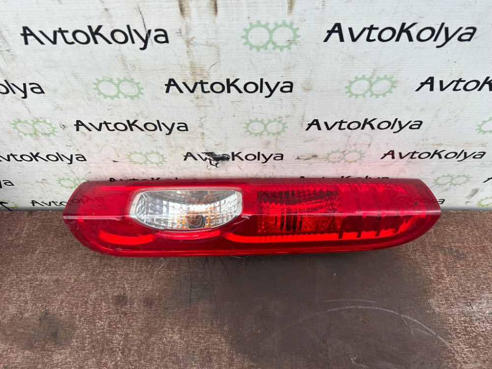 Фонарь задний правый Opel Vivaro 2007-2013 (8200415251) Ковель - изображение 3