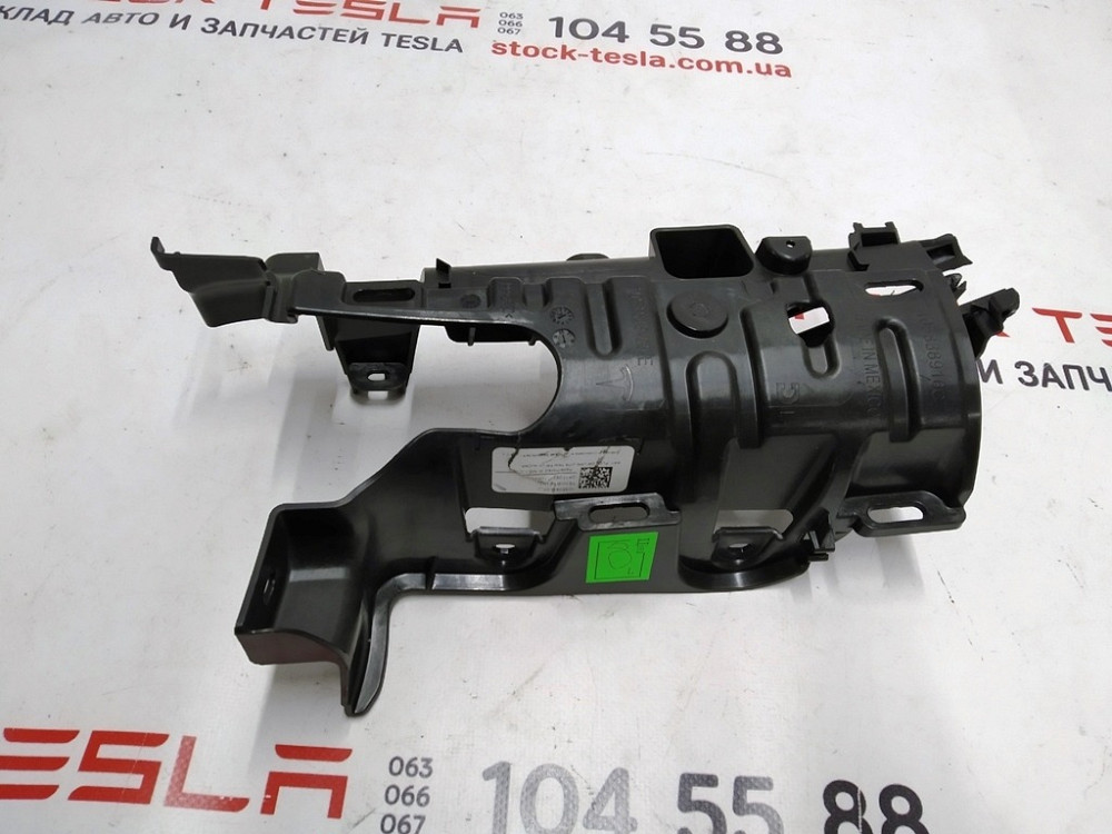 Кронштейн облицовки двери задней левой передний верхний (с повреждениями) Tesla model X 1055048-07-J Київ - зображення 1