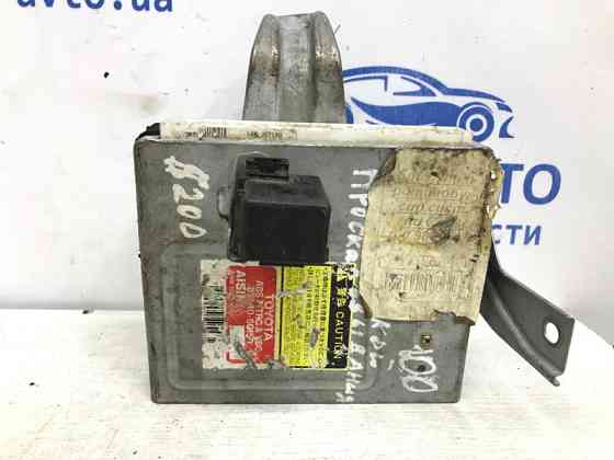 Блок управления Toyota Land Cruiser J100 1998 (б/у) Киев