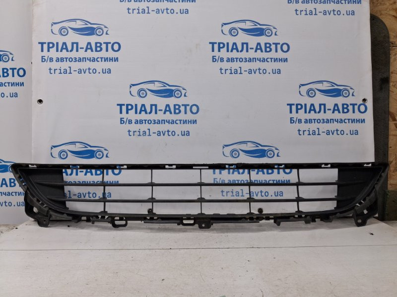 Решетка бампера центральная Mazda 6 GJ 2.2 DIESEL 2012 (б/у) Киев - изображение 1