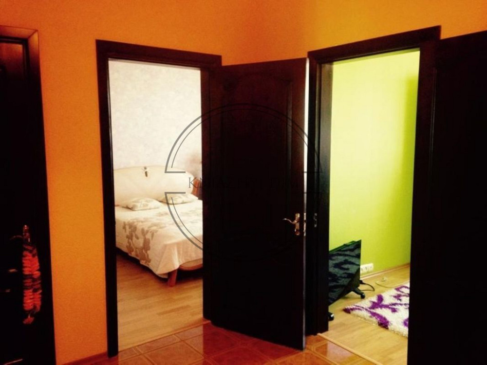 Продається чудова 3 кімнатна роздільна квартира на Подолі, на проспекті Правди 8 А Київ - зображення 6