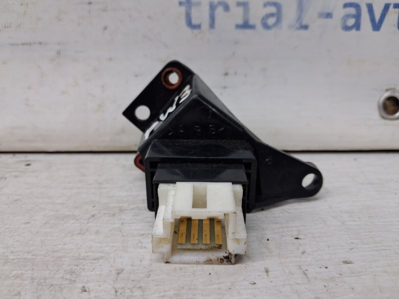 Кнопка аварийки Mitsubishi Pajero Wagon 3 3.2 ДИЗЕЛЬ 4M41 1999 (б/у) Киев - изображение 2