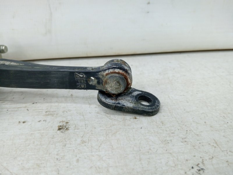 Ограничитель двери передний правый SsangYong Korando C200 2.0 DIESEL D20DT 2010 (б/у) Киев - изображение 4