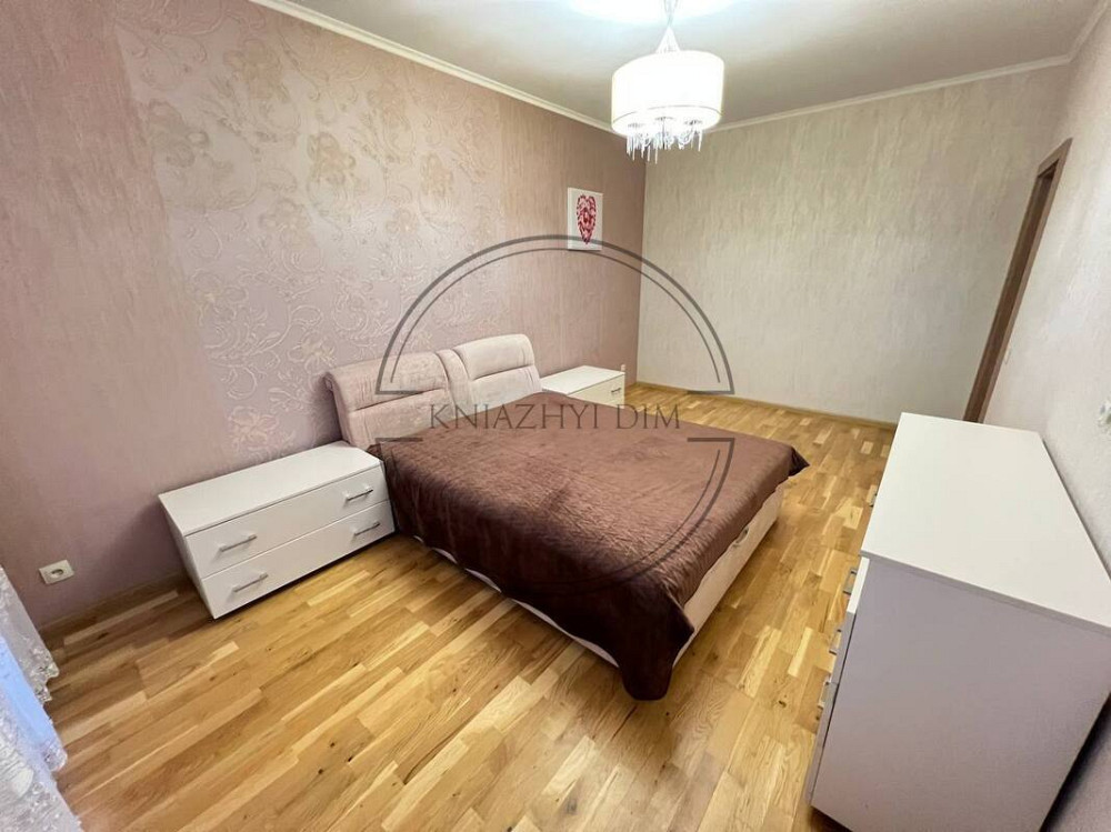 Продаж 2-кімнатної роздільної квартири, метро Осокорки 7 хв.пішки. № 21146130 Київ - зображення 1