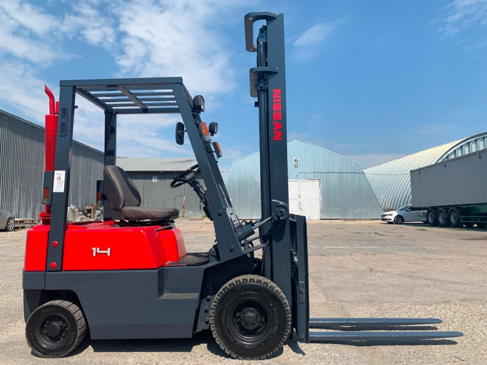 Вилочний бензиновий автонавантажувач Nissan із щоглою на 4 метри Одеса - зображення 6