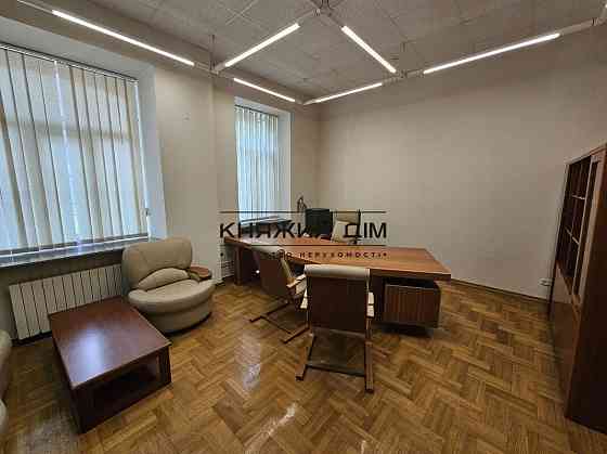 БЕЗ КОМІСІЇ !!! Продаж офісу на Чоколівці 220 кв.м. Солом'янська площа ! Код об'єкту №:23842 Київ
