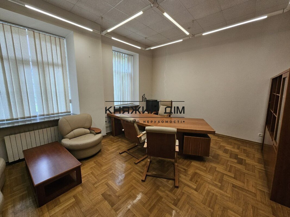 БЕЗ КОМІСІЇ !!! Продаж офісу на Чоколівці 220 кв.м. Солом'янська площа ! Код об'єкту №:23842 Київ - зображення 1