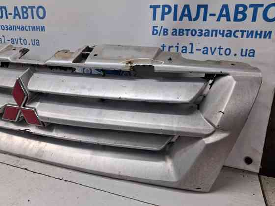 Решетка радиатора Mitsubishi Pajero Wagon 3 3.2 ДИЗЕЛЬ 4M41 1999 (б/у) Київ