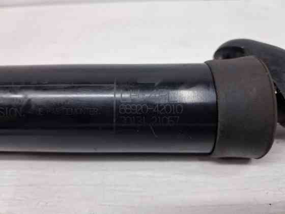 Амортизатор крышки багажника Toyota RAV 4 2012-2018 689600R010 (Арт. 60374) Киев