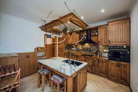 продажа 5-к дом Киев, Шевченковский, 450000 $ Киев