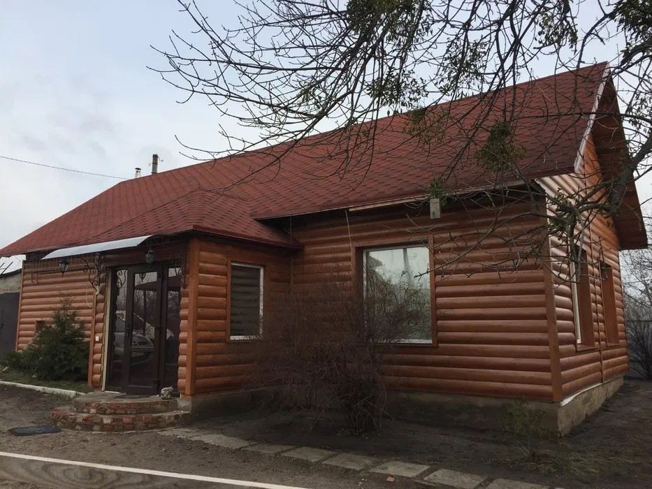 Продається будинок з 20 сотками землі в м. Ізюм Харківської області Ізюм - зображення 2