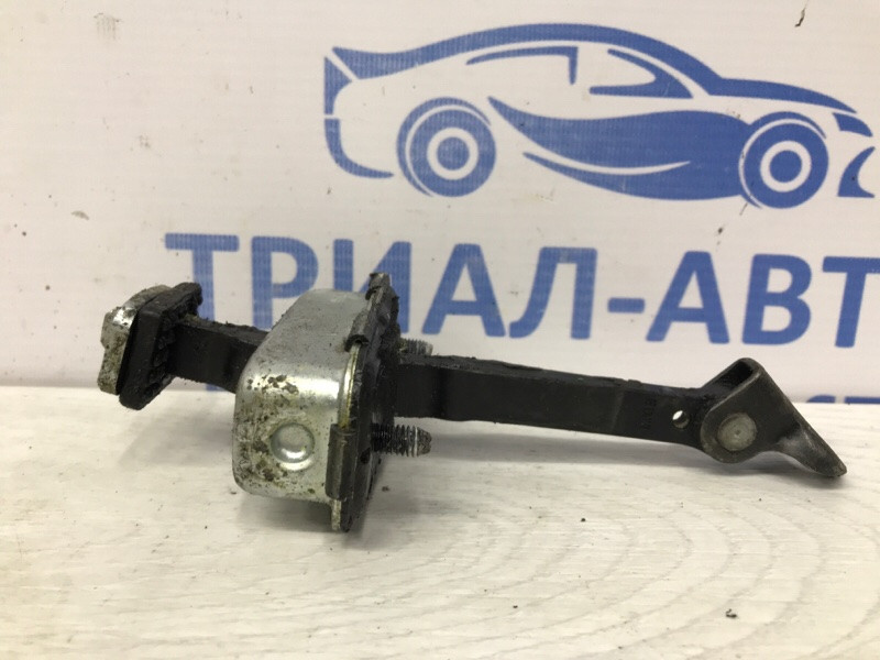 Ограничитель двери передний правый Kia Ceed ED 1.6 DIESEL D4FB 2006 (б/у) Киев - изображение 1