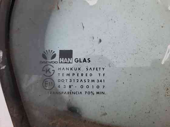 Форточка (глухое стекло) задняя дверь Daewoo Leganza Днепр