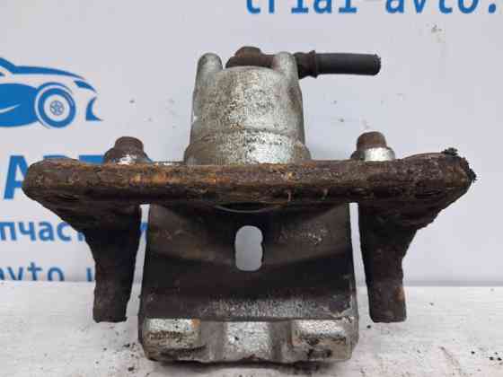 Суппорт задний левый Mitsubishi Pajero Wagon 3 3.2 ДИЗЕЛЬ 4M41 1999 (б/у) Киев