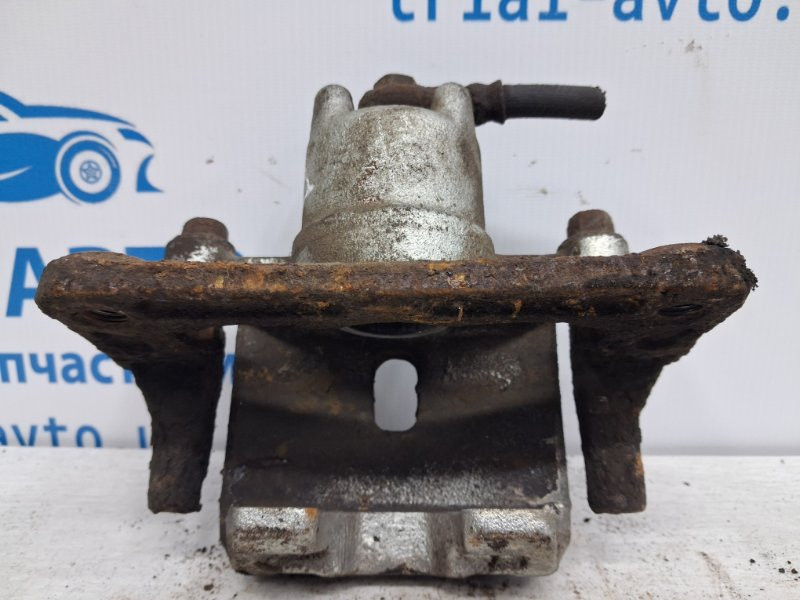 Суппорт задний левый Mitsubishi Pajero Wagon 3 3.2 ДИЗЕЛЬ 4M41 1999 (б/у) Киев - изображение 4