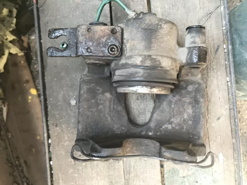 Бу суппорт передний левый Renault Laguna 2, 7701049103, диаметр поршня 57 мм Кропивницький - зображення 2