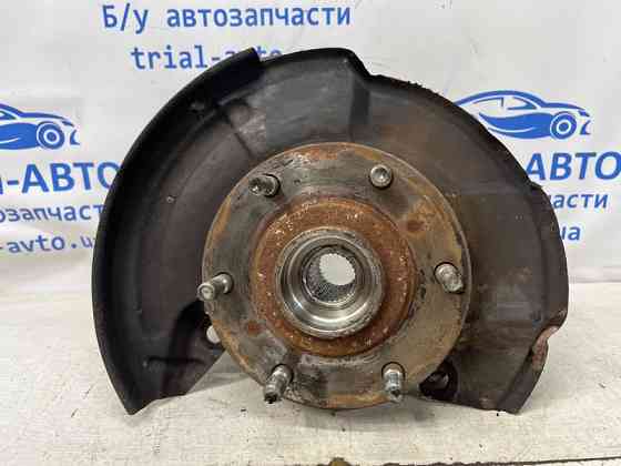 Кулак поворотный правый со ступицей Mitsubishi Pajero Wagon 1999-2006 MR374502 (Арт. 75849) Київ