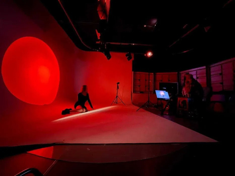 Предлагаю совместное использование большой фото-видео студии в центре Днепра... Отдельные локации. Днепр - изображение 2