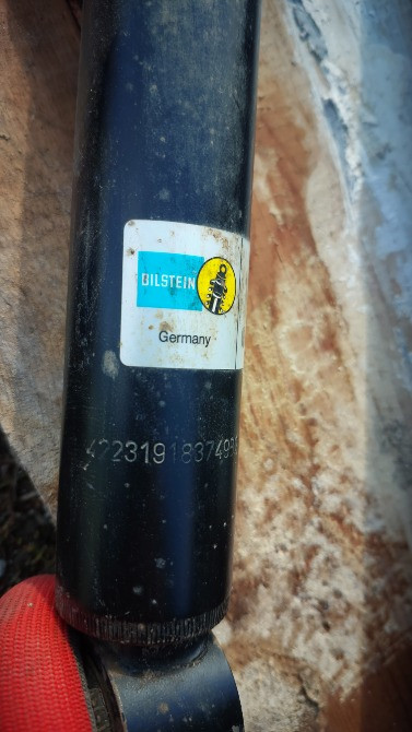Комплект задней подвески Skoda Octavia A5 Scout / Combi — Амортизаторы Bilstein B4 + Пружины KYB Вінниця - зображення 3