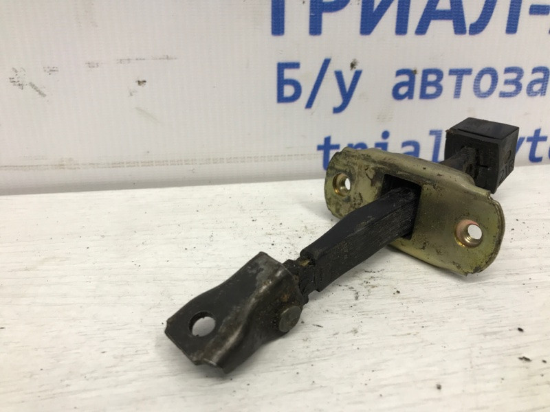 Ограничитель двери передний правый Mitsubishi Outlander CU 2.4 БЕНЗИН 4G69 2003 (б/у) Киев - изображение 2