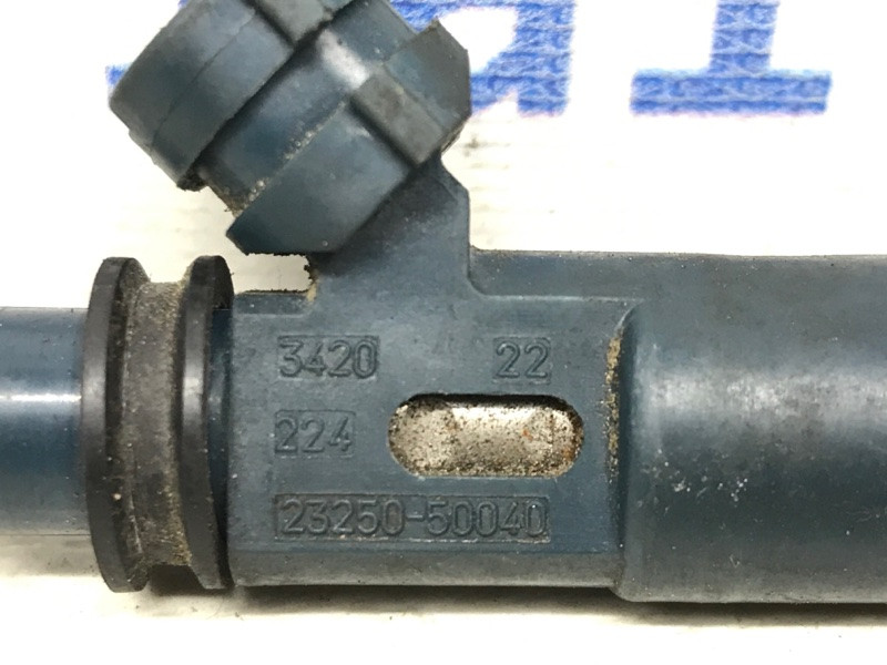 Форсунка топливная Toyota Land Cruiser J100 4.7 1998 (б/у) Киев - изображение 3