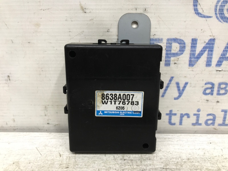 Блок управления парктрониками Mitsubishi Pajero Wagon 4 3.2 ДИЗЕЛЬ 4M41 2006 (б/у) Киев - изображение 1