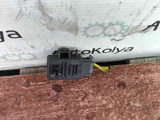 Блок управления подогревом сидения VW Golf V 2003-2008 (1K0959772) Ковель