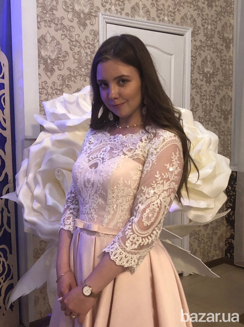 Праздничное платье с рукавами цвета нюд Киев - изображение 1