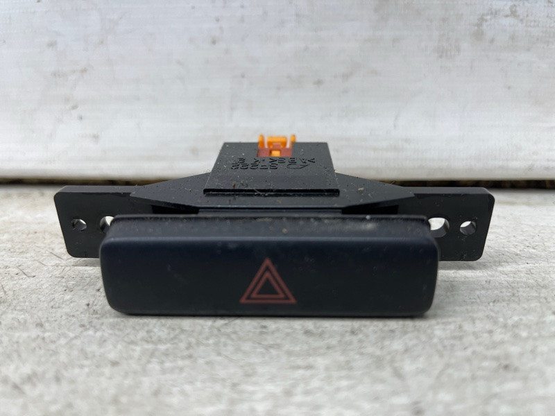 Кнопка аварийки Suzuki Grand Vitara JT 2.0 БЕНЗИН J20A 2005 (б/у) Київ - зображення 1