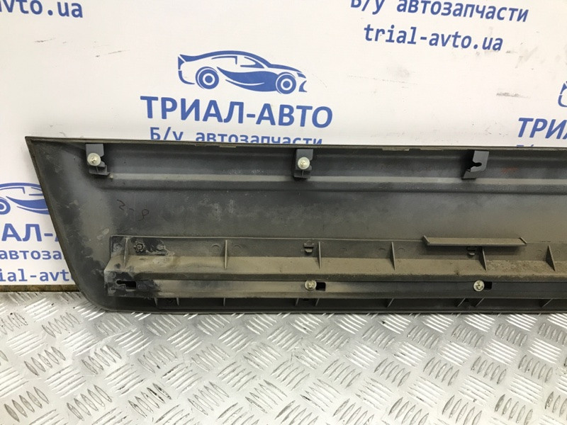 Накладка двери Mitsubishi Pajero Wagon 3 3.2 ДИЗЕЛЬ 4M41 1999 перед. прав. (б/у) Киев - изображение 5