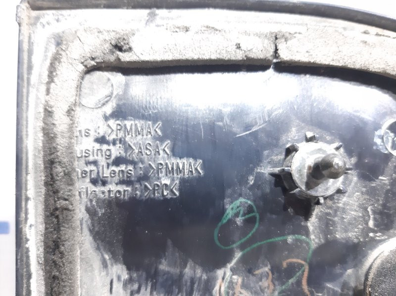 Фонарь задний внутренний правый Toyota Land Cruiser 1998-2007 8158160141 (Арт. 22278) Киев - изображение 4