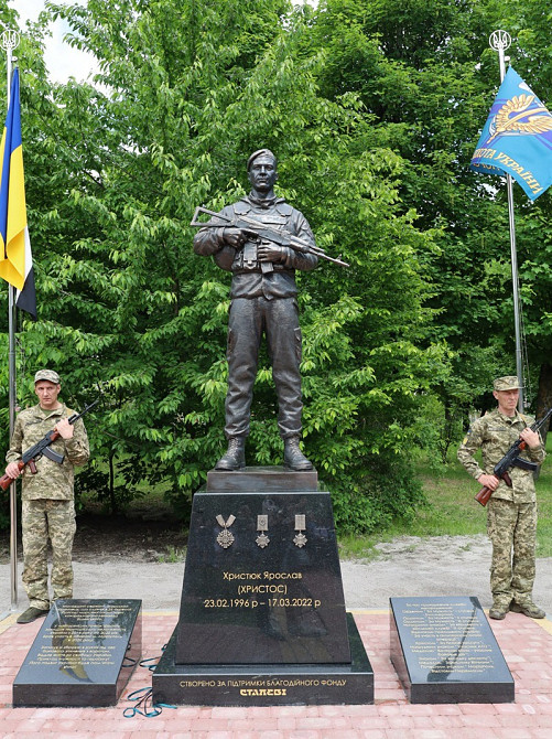 Пам'ятки військовим на замовлення, створення та встановлення пам'ятників по всій Україні Киев - изображение 6