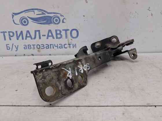 Петля капота правая Kia Sorento BL 2.5 DIESEL D4CB 2002 (б/у) Киев