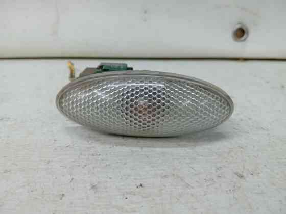 Повторитель поворотника Toyota RAV 4 2005-2016 817300D030 (Арт. 60534) Киев