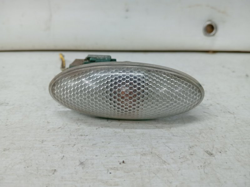 Повторитель поворотника Toyota RAV 4 2005-2016 817300D030 (Арт. 60534) Киев - изображение 1