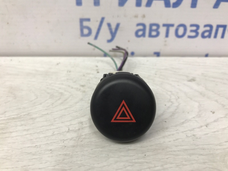 Кнопка аварийки Nissan Juke 2010-2019 252901KA0A (Арт. 55839) Киев - изображение 1