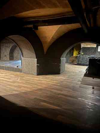 Сдается ФАСАДНОЕ помещение 500кв.м. в БЦ "ДВОРЕЦ КАМО" Одесса